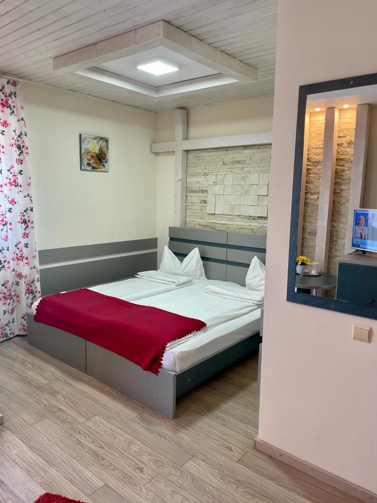 Casa Teo Hotell Mahmudia Exteriör bild